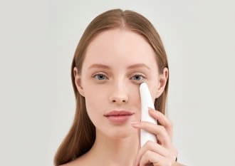 Аппарат MARUTAKA ILIFT для комплексного омоложения кожи вокруг глаз и губ 