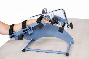 Тренажер для разработки кисти и пальцев рук 