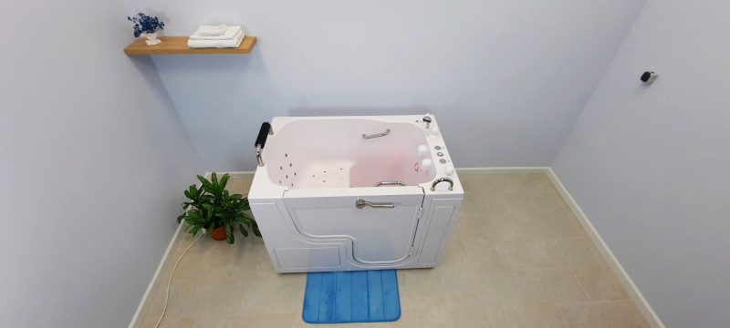 Ванна гидромассажная сидячая с дверцей 